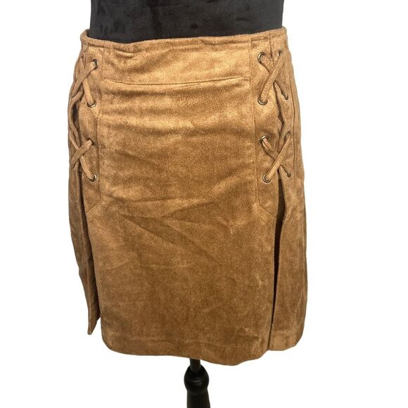She and Sky Boho/Western Tan Faux Suede Lace-Up Skirt size L - Picture 1 of 7